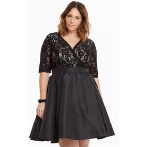 Torrid 10 Black & Taffeta Surplice Dress Formal Glam Goth 3/4 Sleeve Full Skirt